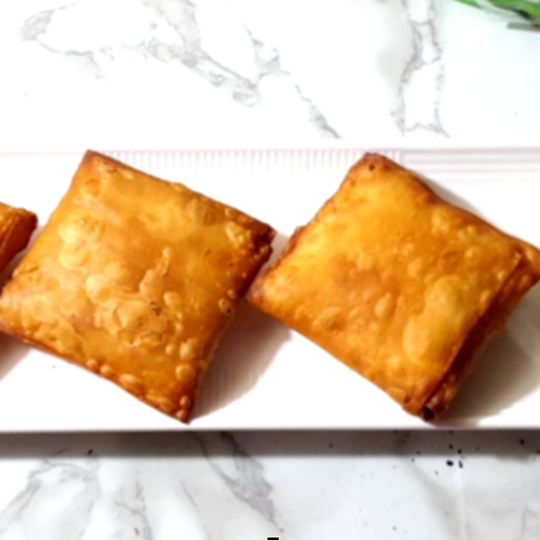 Chicken Cheese Box Samosa, 8 Pcs | Ready to Cook